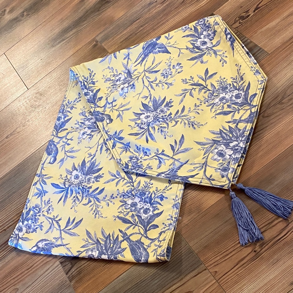 French Country Yellow and Blue Toile Table Runner with Tassels 6’ long Vintage - Picture 4 of 12